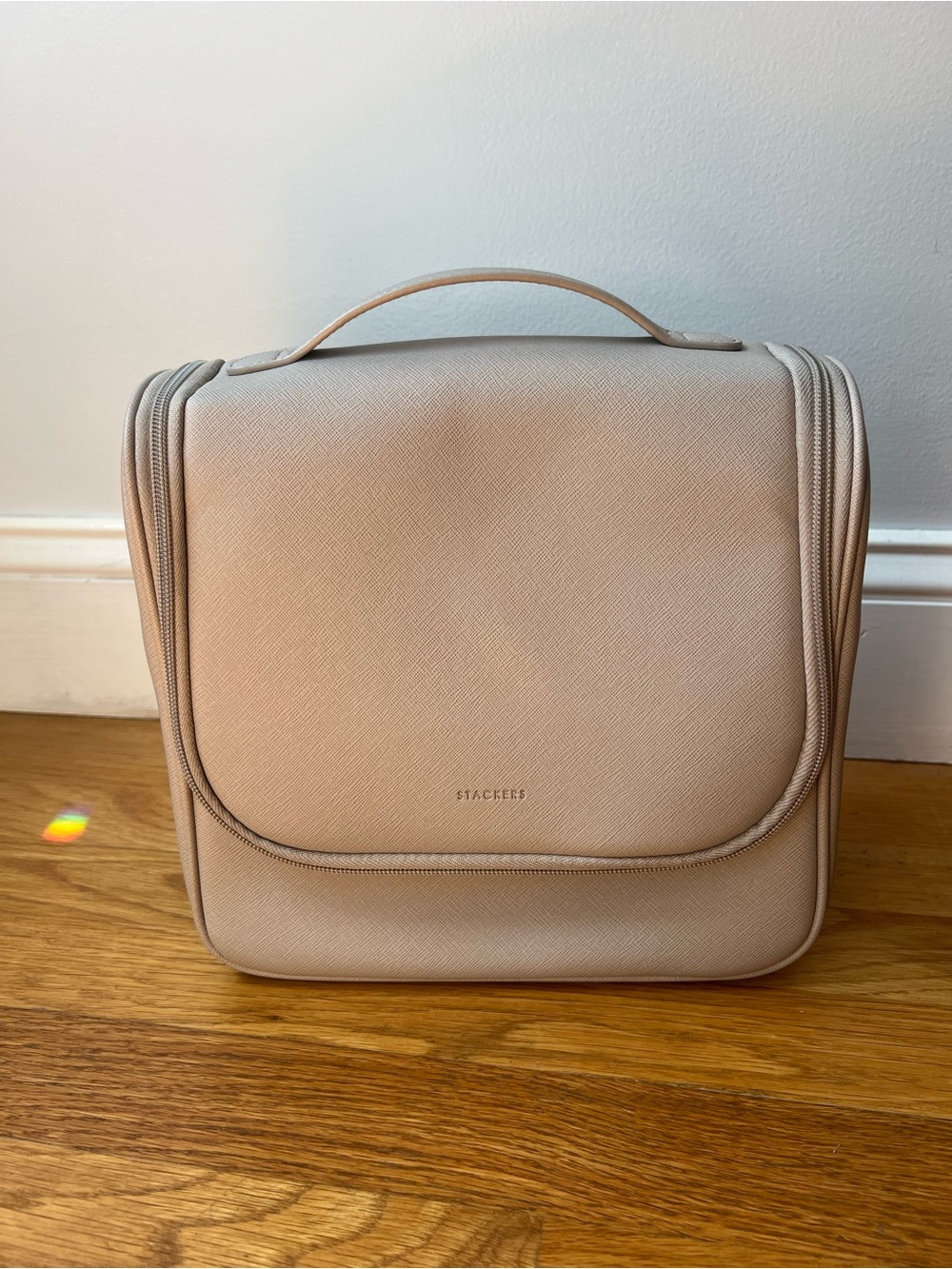 Stackers Large Hanging Washbag – Oatmeal